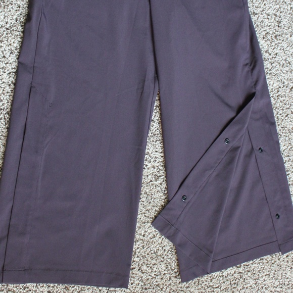 Wide Leg Cropped Pants - Picture 11 of 11